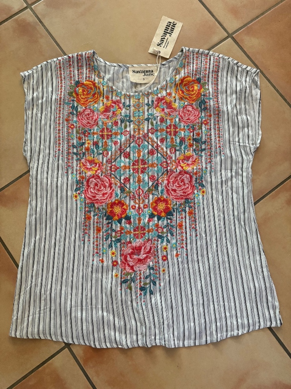 NWT Savanna Jane Boho Floral Embroidered Cap Sleeve Striped Peasant Top Blouse S